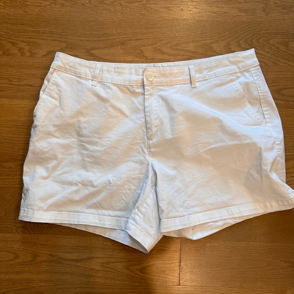 Amazon Essentials Women's White Shorts